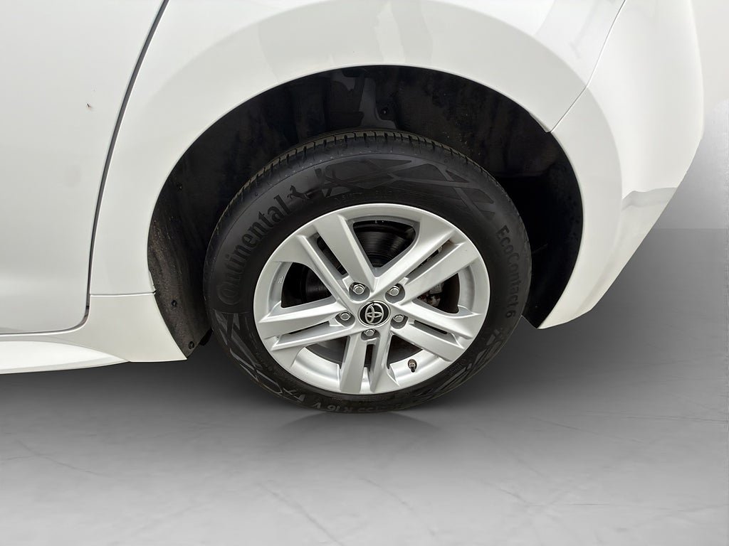 Vehicle Image 30