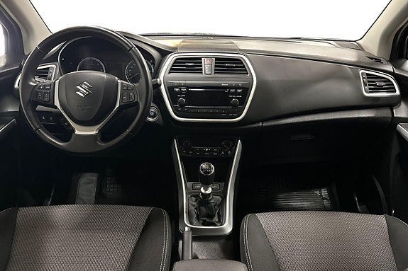 Vehicle Image 12