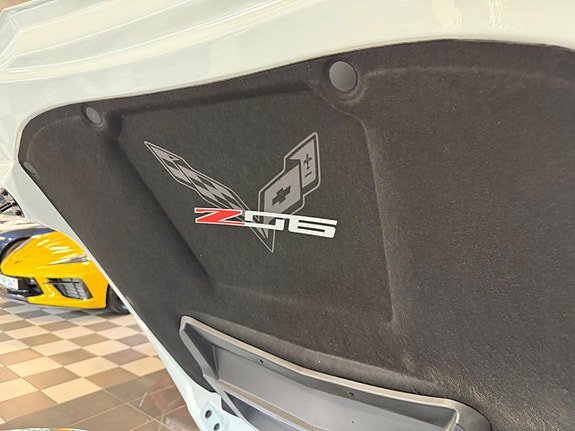 Vehicle Image 33