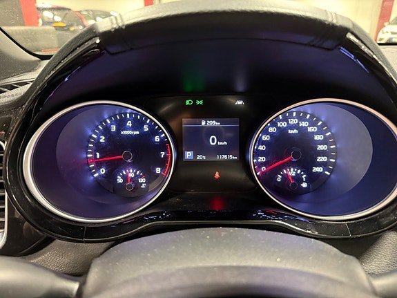 Vehicle Image 17