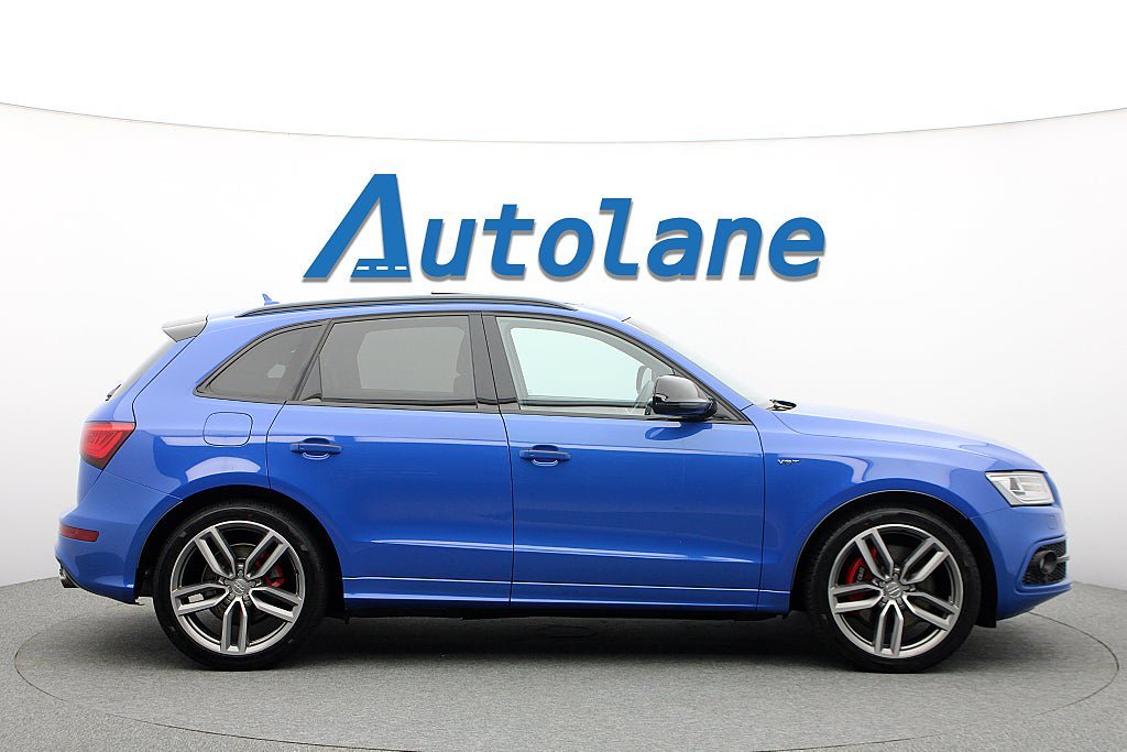 Vehicle Image 10