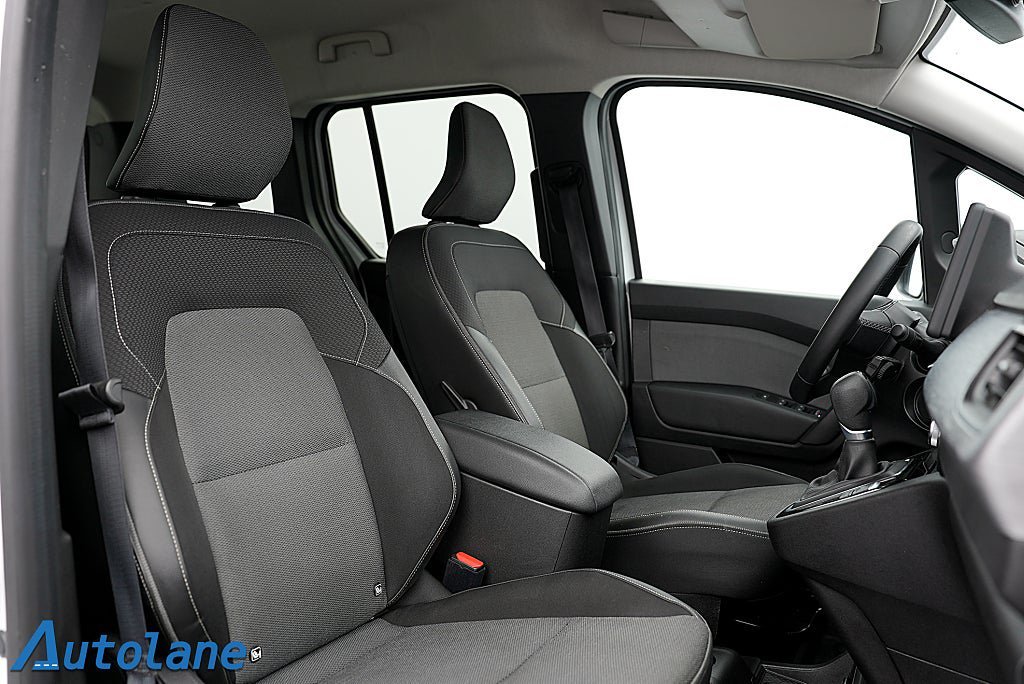 Vehicle Image 18
