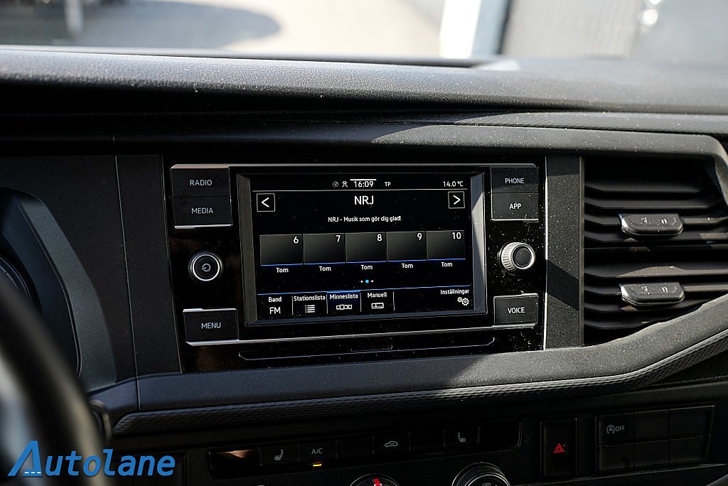 Vehicle Image 15