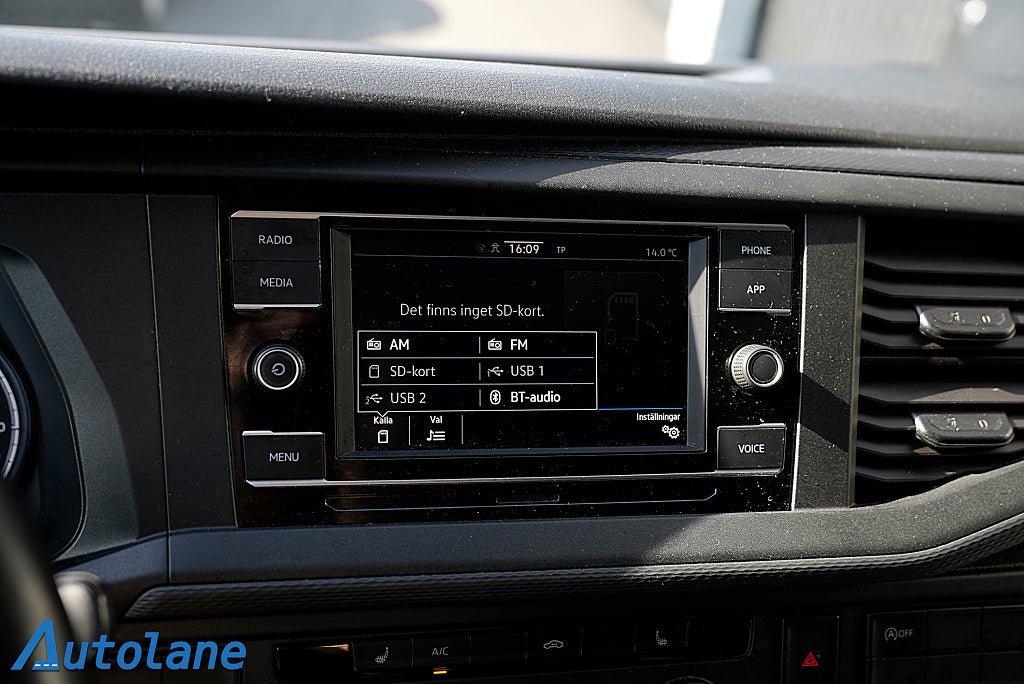 Vehicle Image 16