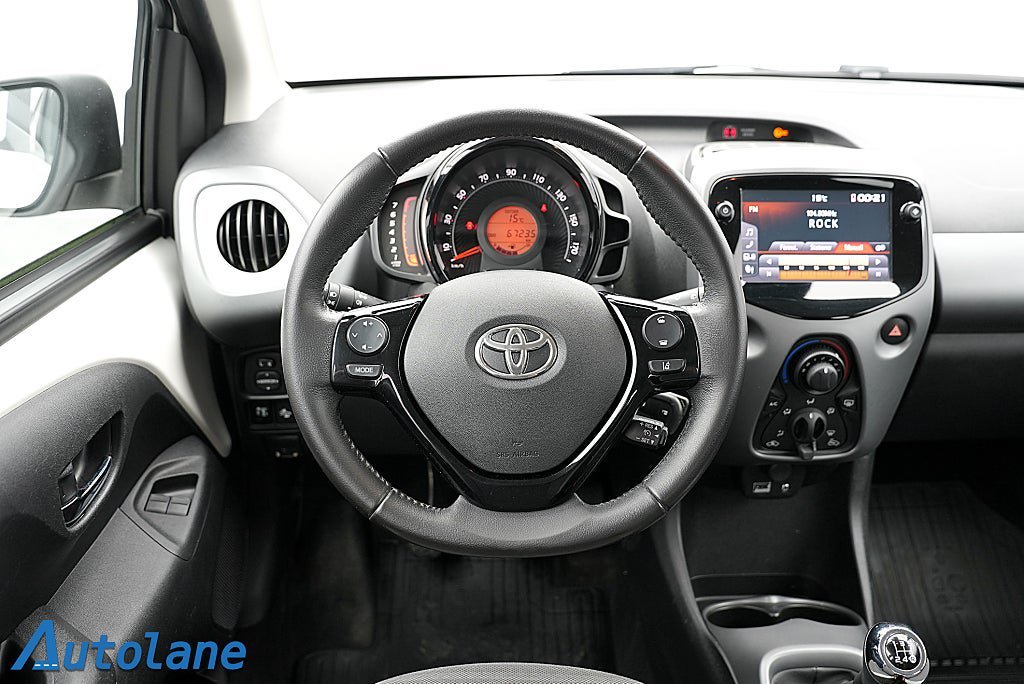 Vehicle Image 20
