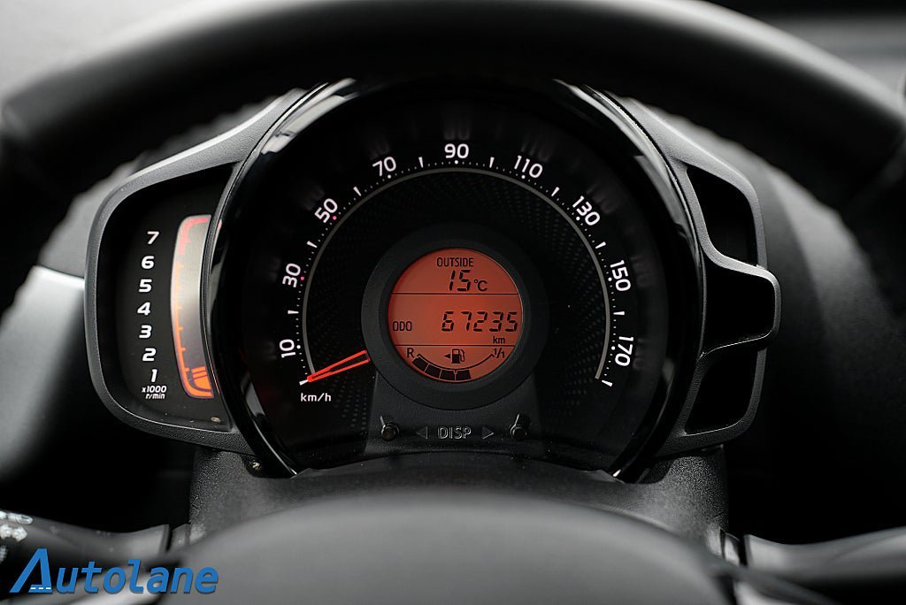 Vehicle Image 21