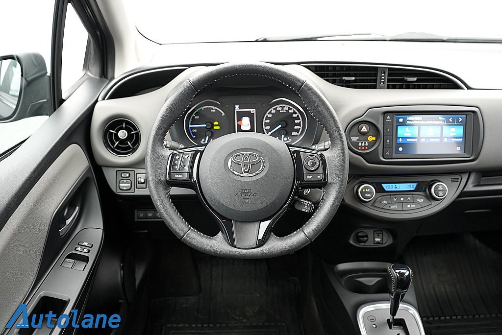 Vehicle Image 17
