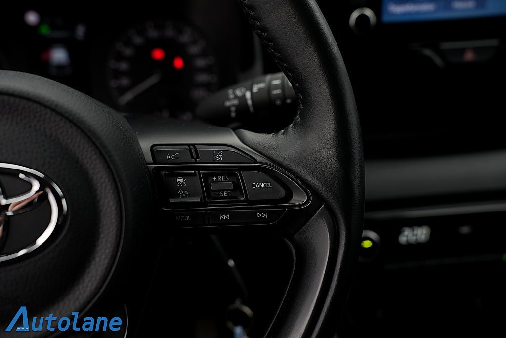 Vehicle Image 21