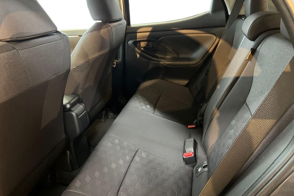 Vehicle Image 11