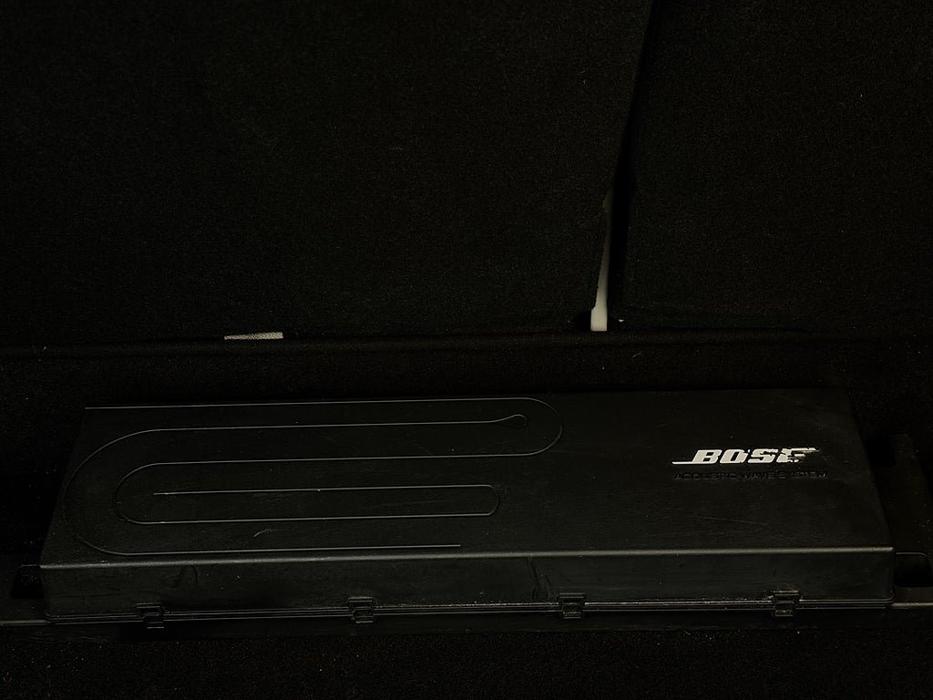 Vehicle Image 25