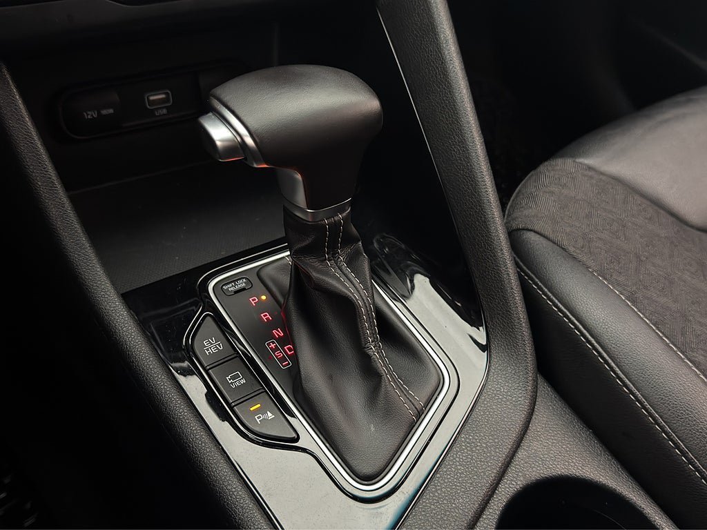 Vehicle Image 22