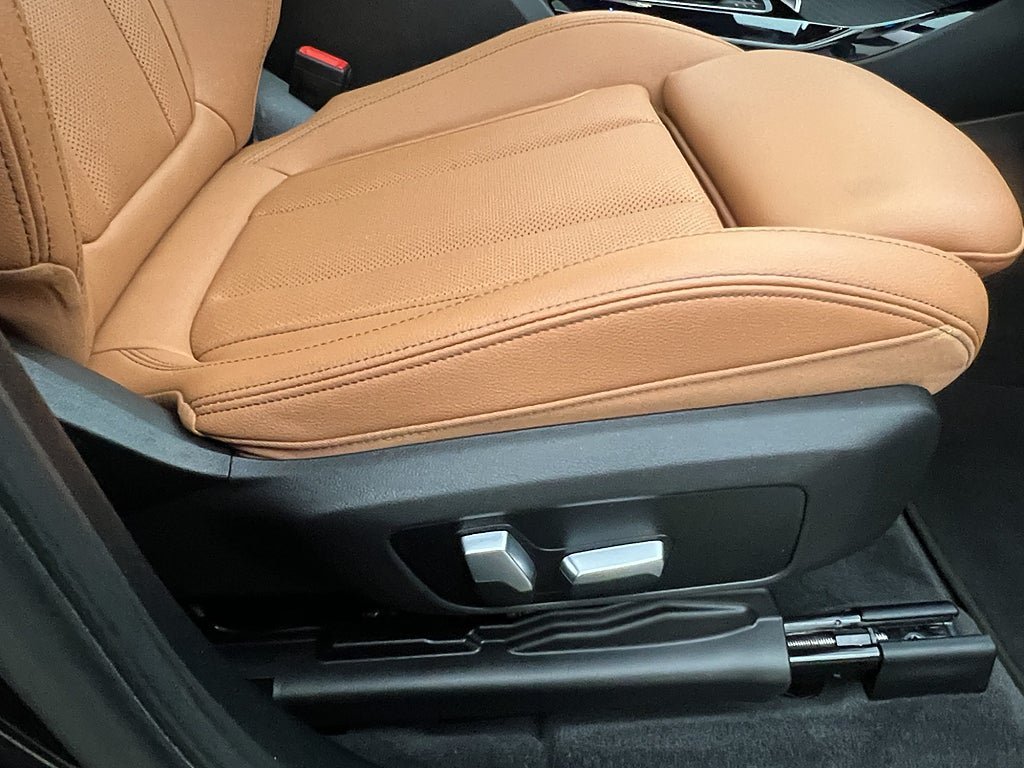 Vehicle Image 26