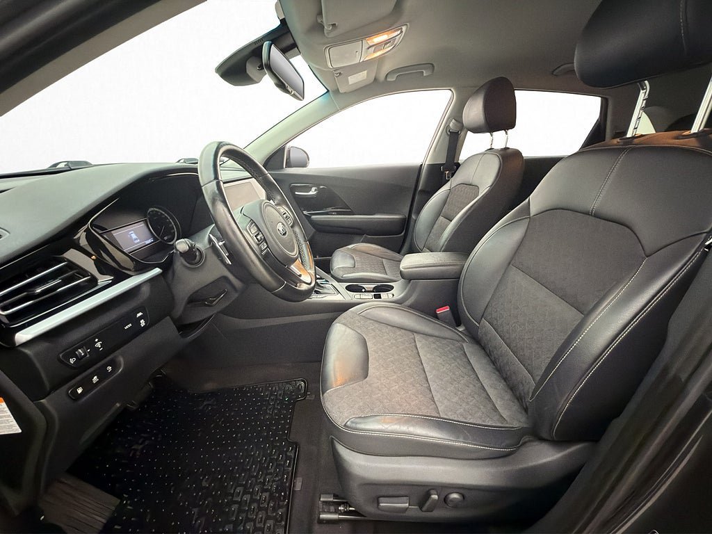 Vehicle Image 35