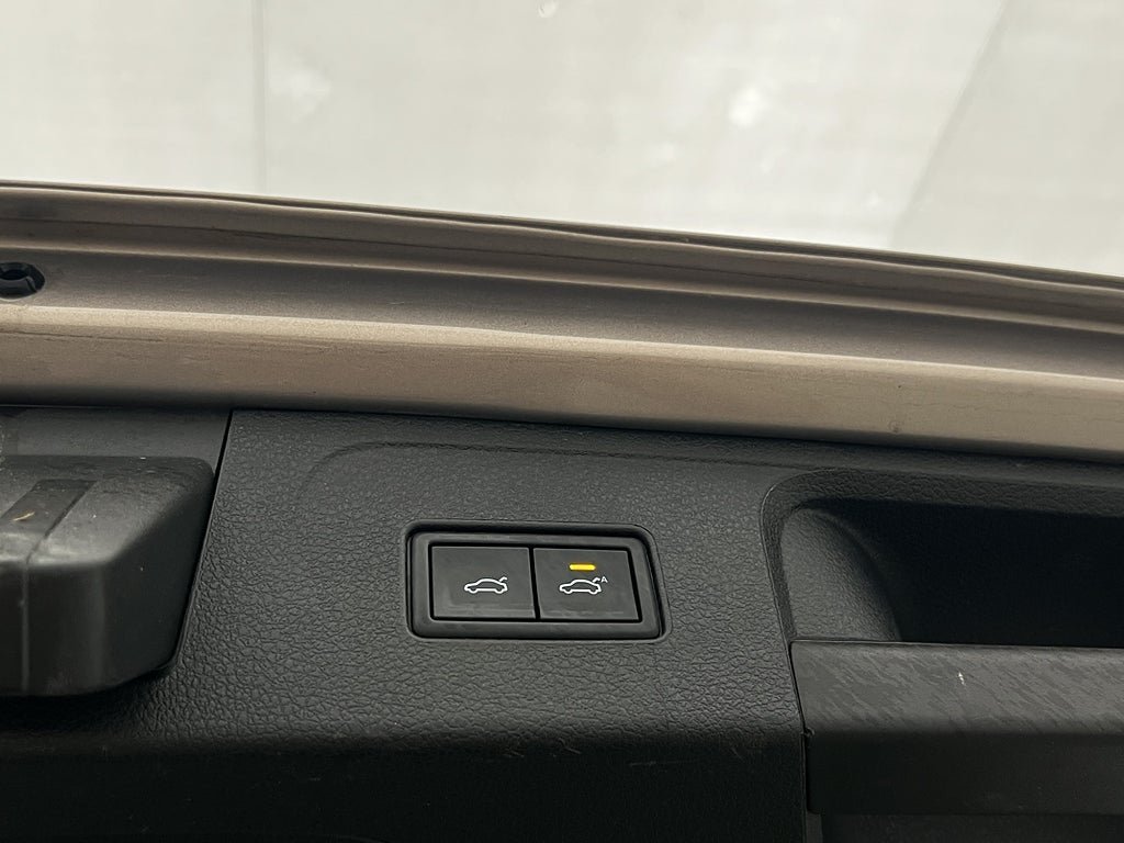 Vehicle Image 27