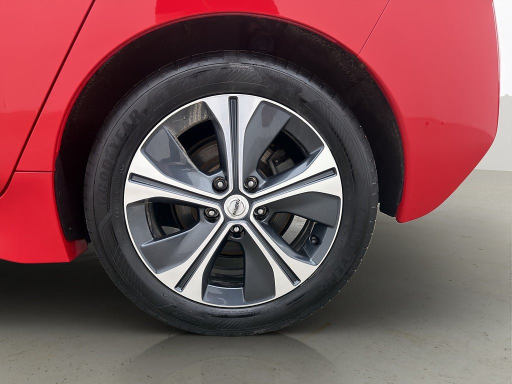 Vehicle Image 33