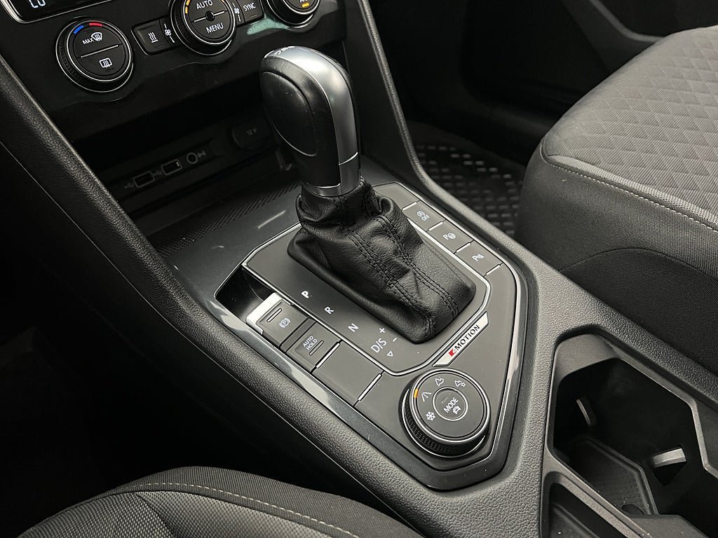 Vehicle Image 26