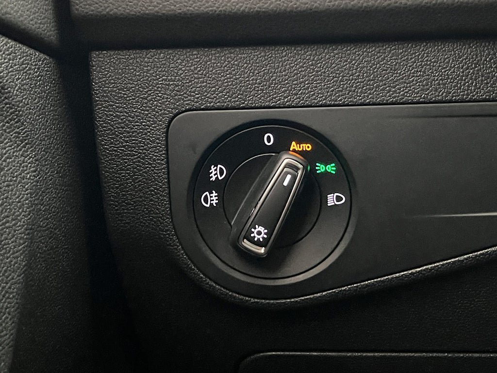 Vehicle Image 27