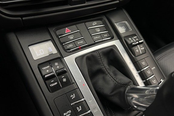 Vehicle Image 34