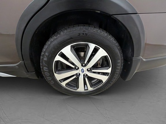 Vehicle Image 33