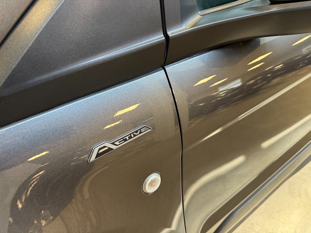 Vehicle Image 18