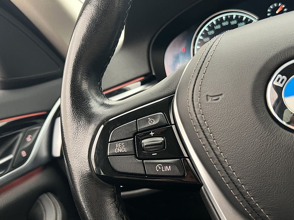 Vehicle Image 27