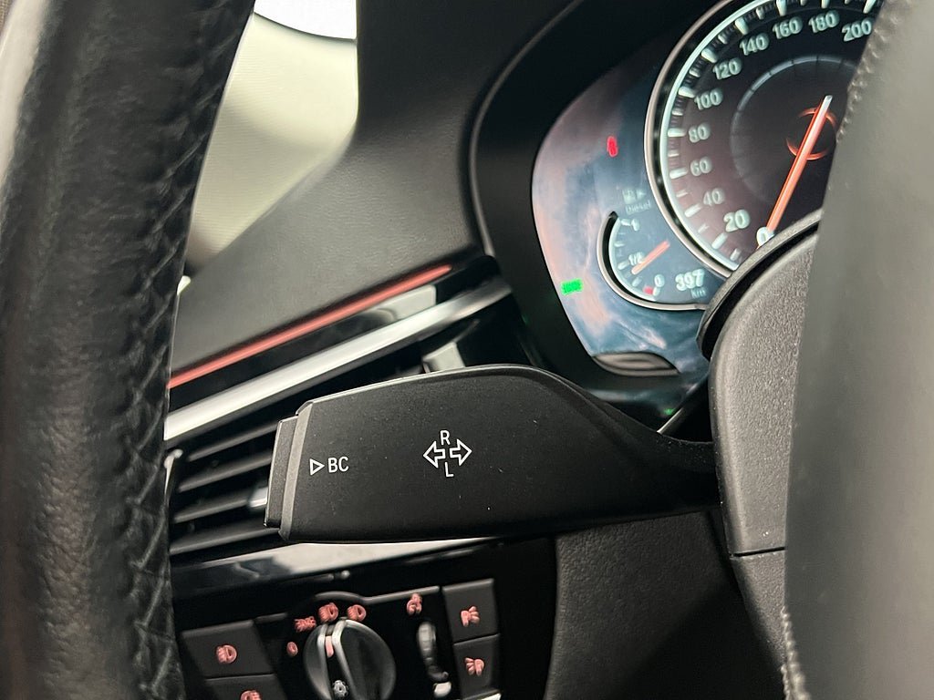 Vehicle Image 28