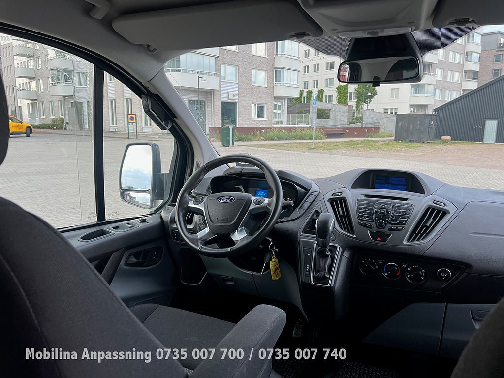 Vehicle Image 18