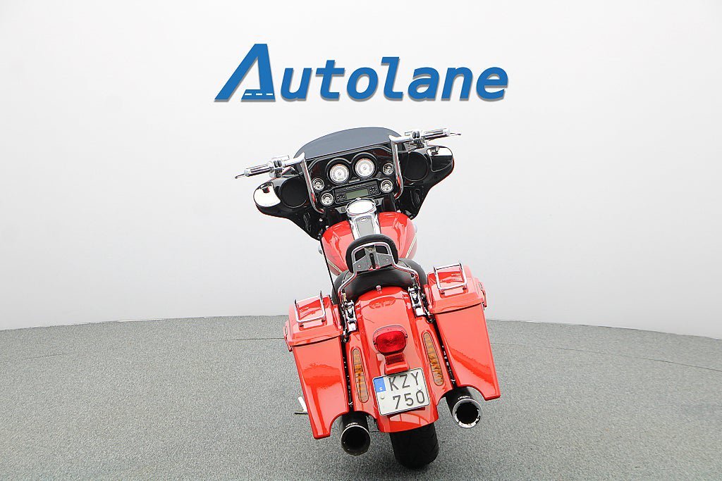 Vehicle Image 9