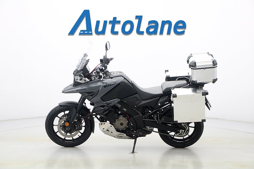 Vehicle Image 10
