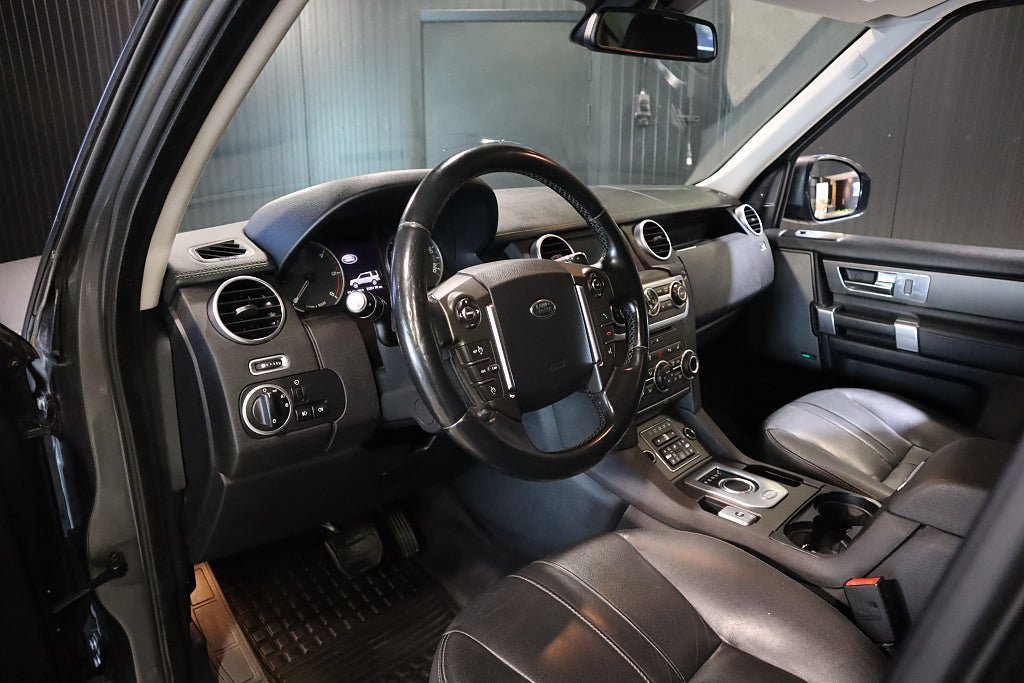 Vehicle Image 10
