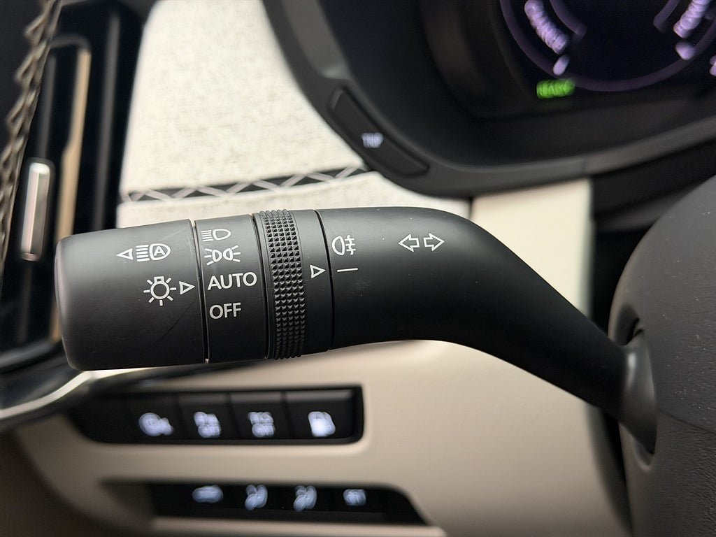 Vehicle Image 33