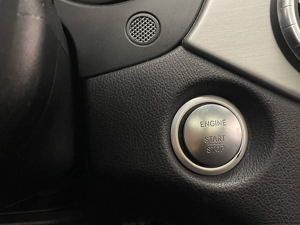Vehicle Image 28