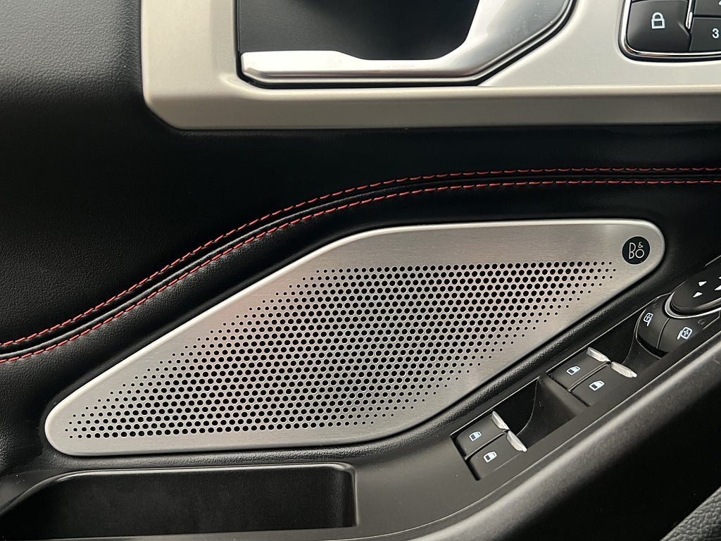 Vehicle Image 38