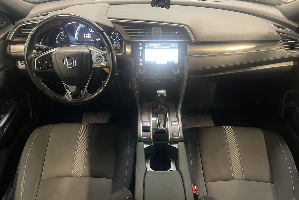 Vehicle Image 10