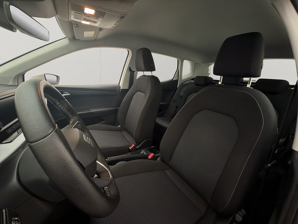 Vehicle Image 21