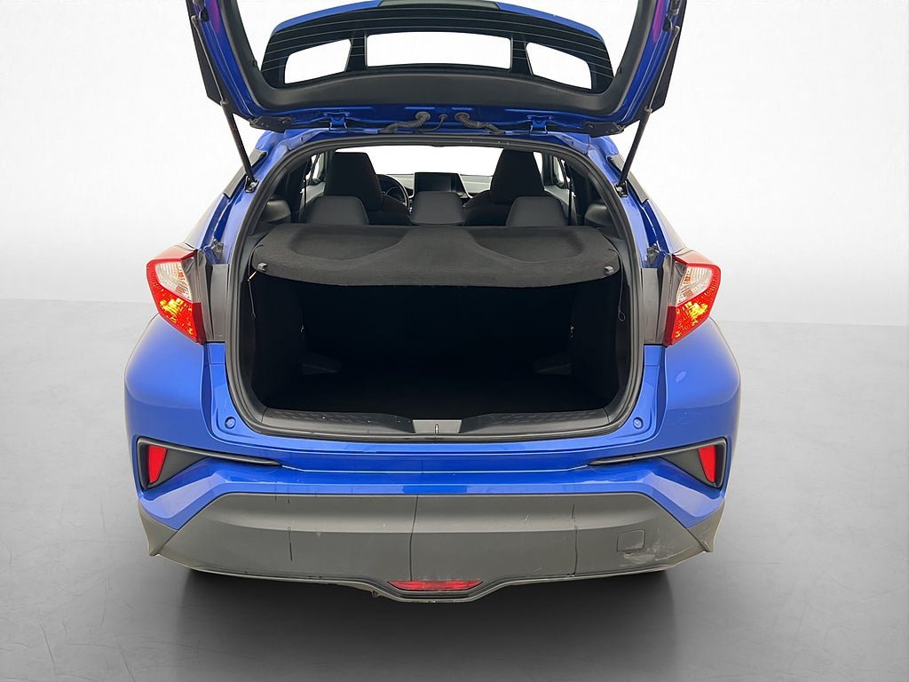 Vehicle Image 16