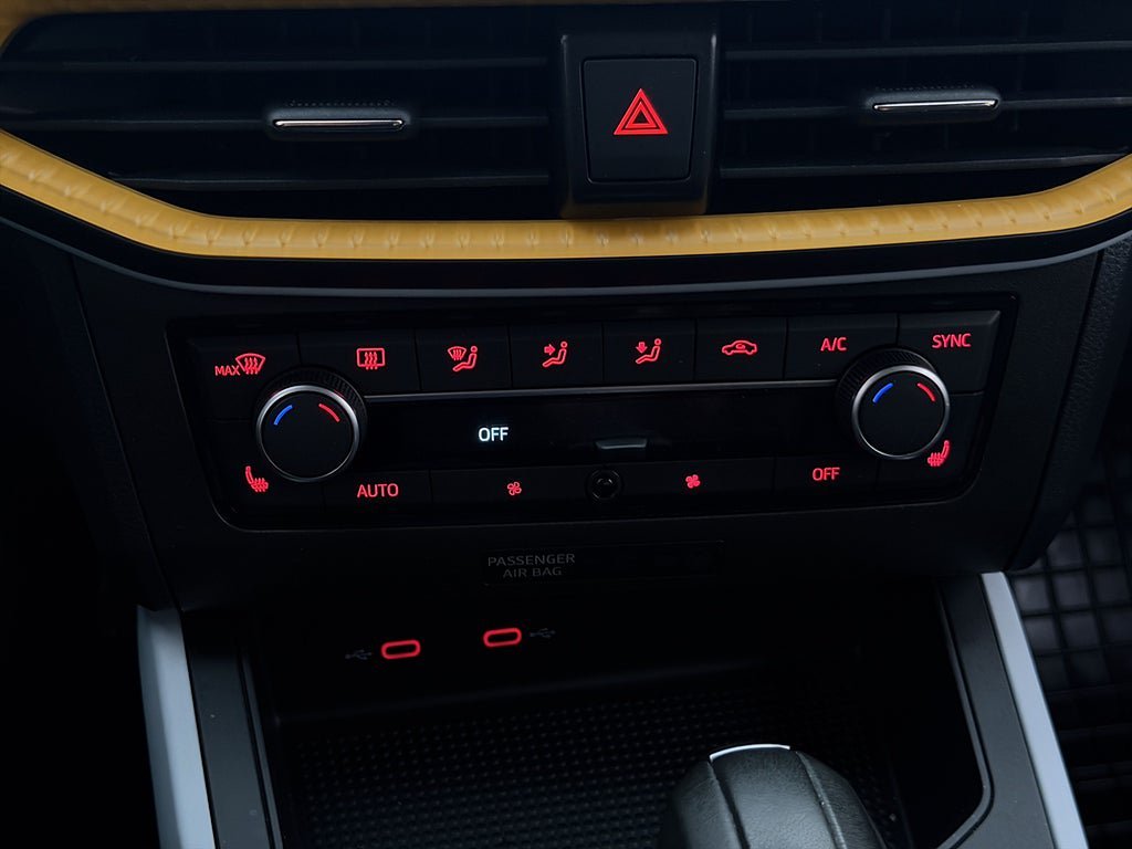 Vehicle Image 29