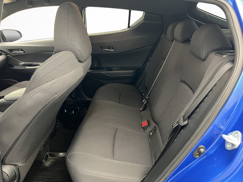 Vehicle Image 17