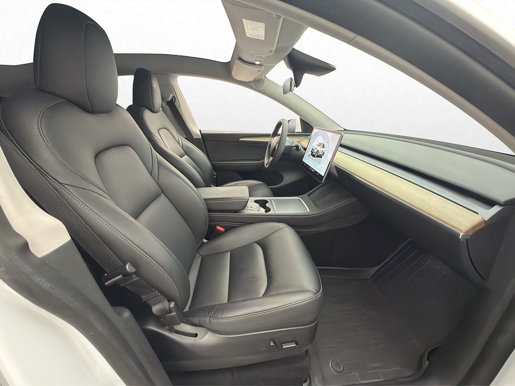 Vehicle Image 22