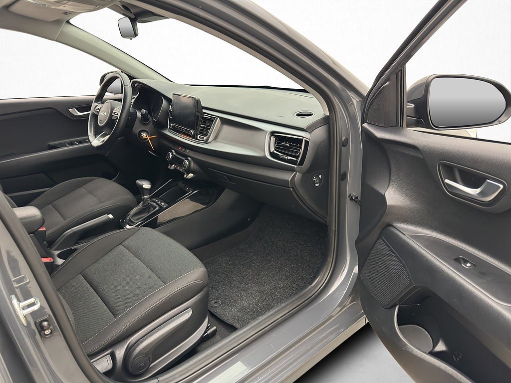 Vehicle Image 22