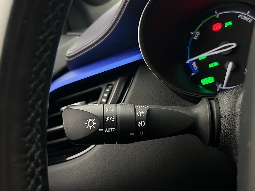 Vehicle Image 32