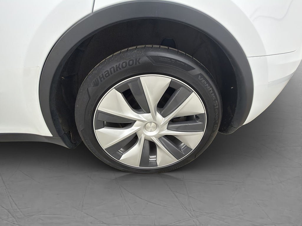 Vehicle Image 31