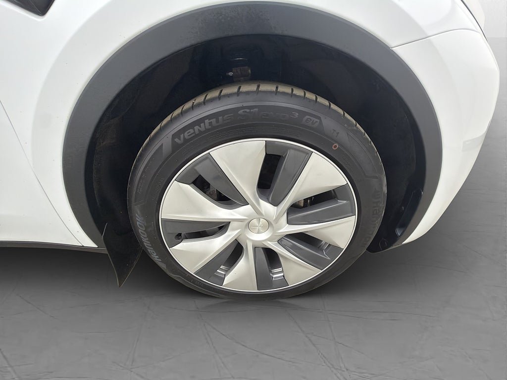 Vehicle Image 33
