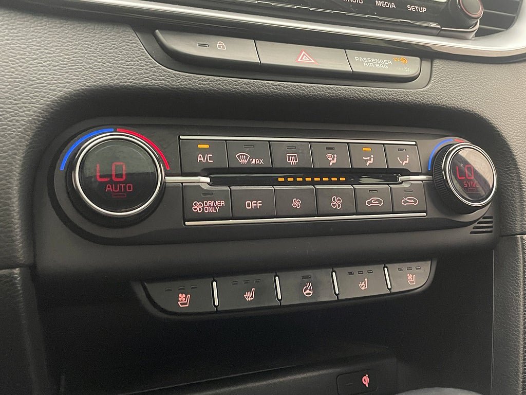 Vehicle Image 27