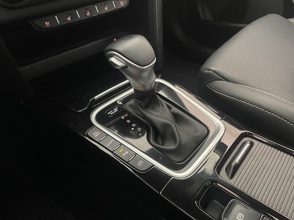 Vehicle Image 28