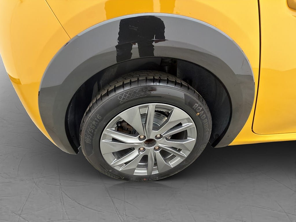 Vehicle Image 33