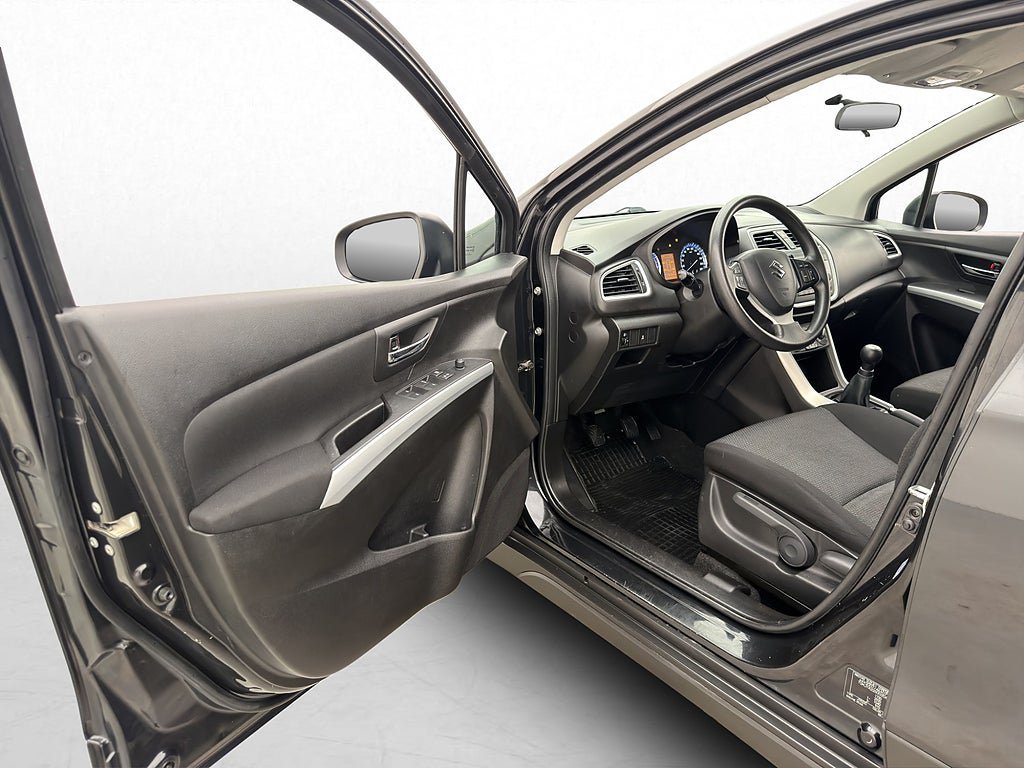Vehicle Image 11
