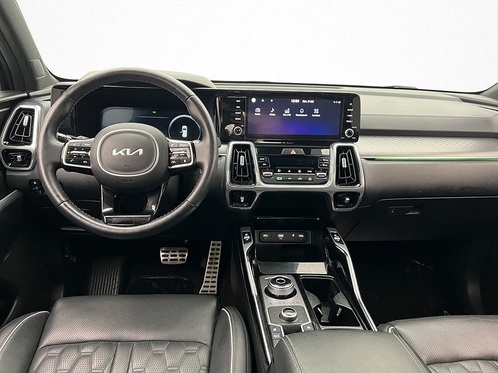 Vehicle Image 32