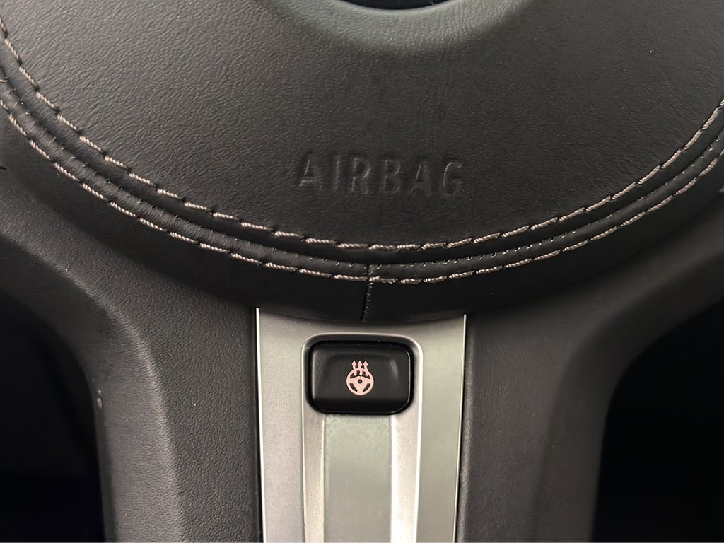 Vehicle Image 28