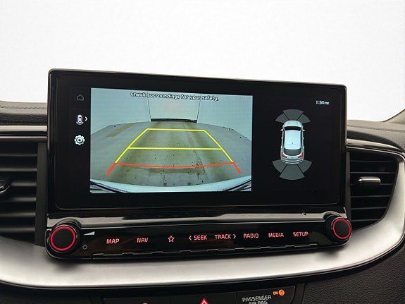 Vehicle Image 24